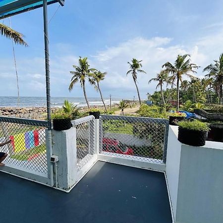 Chameleon Beach Resort, Cherai Kochi Eksteriør billede