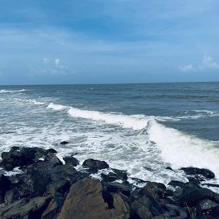 Chameleon Beach Resort, Cherai Kochi Eksteriør billede